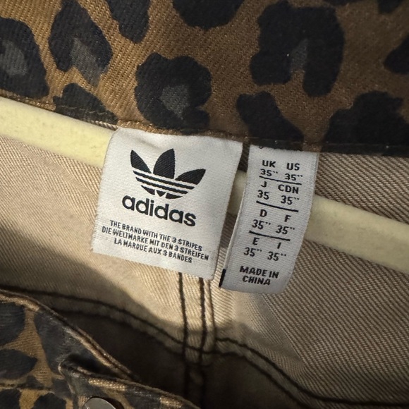 Adidas Leopard Print Jeans with White Stripes - Picture 2 of 5